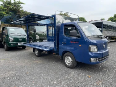 Xe tải FOTON T25 Thùng Bạt Cánh Dơi mở hai bên – thuận tiện bốc xếp hàng hóa